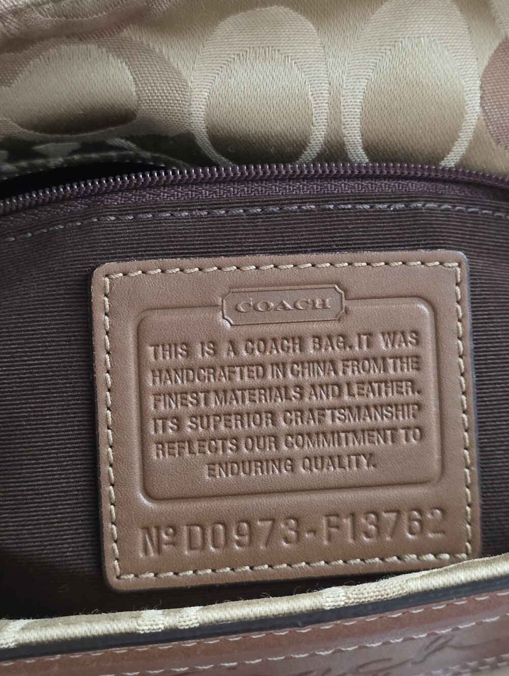 Coach Gallery Pleated Tote With Leather trim (2009) - Picture 15 of 15